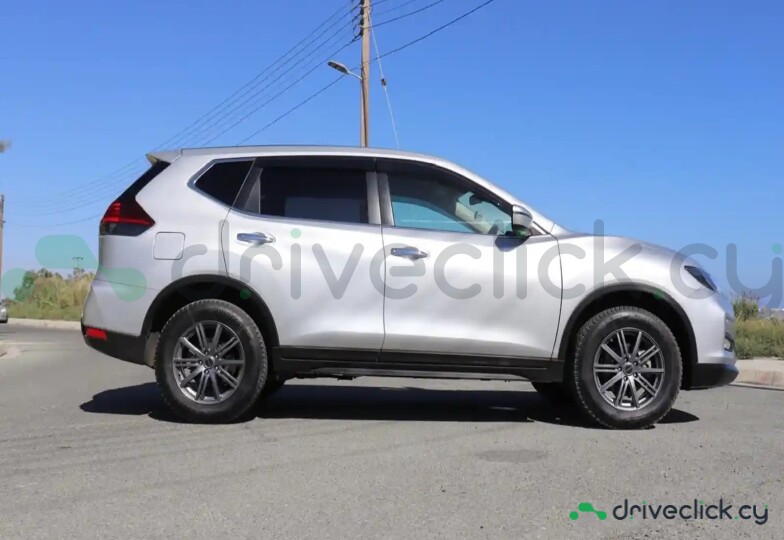 Nissan X-Trail Grey