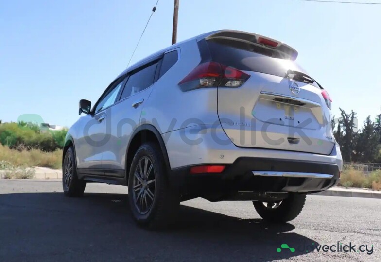 Nissan X-Trail Grey