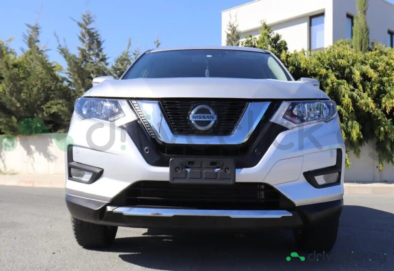 Nissan X-Trail Grey