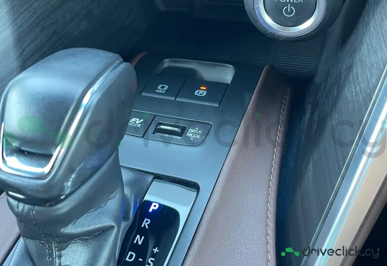 Toyota Harrier Черный