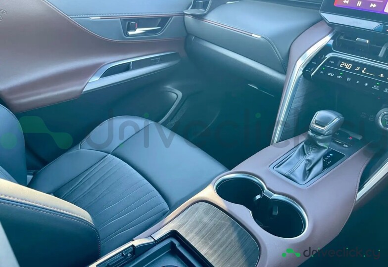 Toyota Harrier Черный