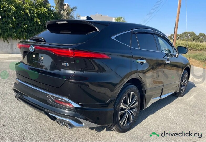 Toyota Harrier Черный
