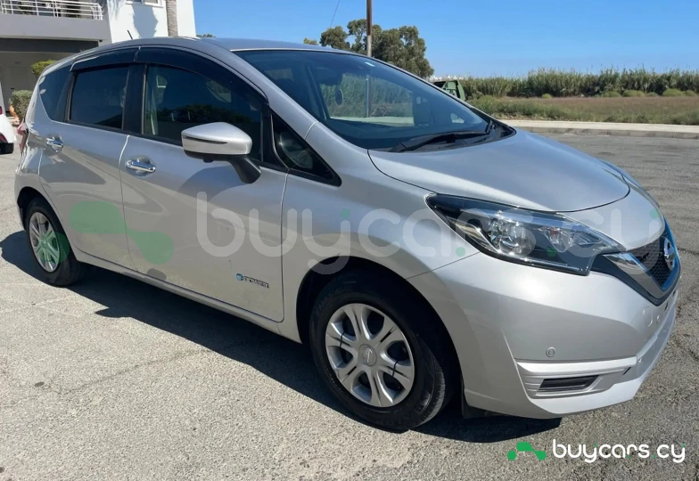 Nissan Note Серый