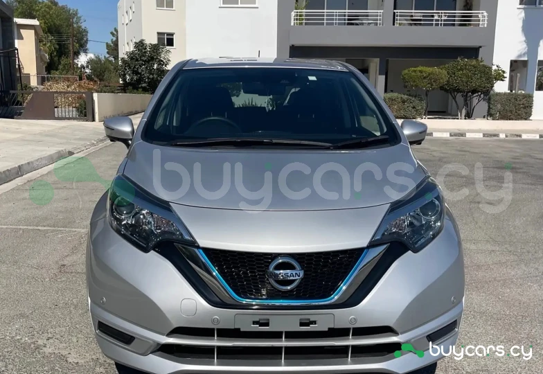 Nissan Note Серый