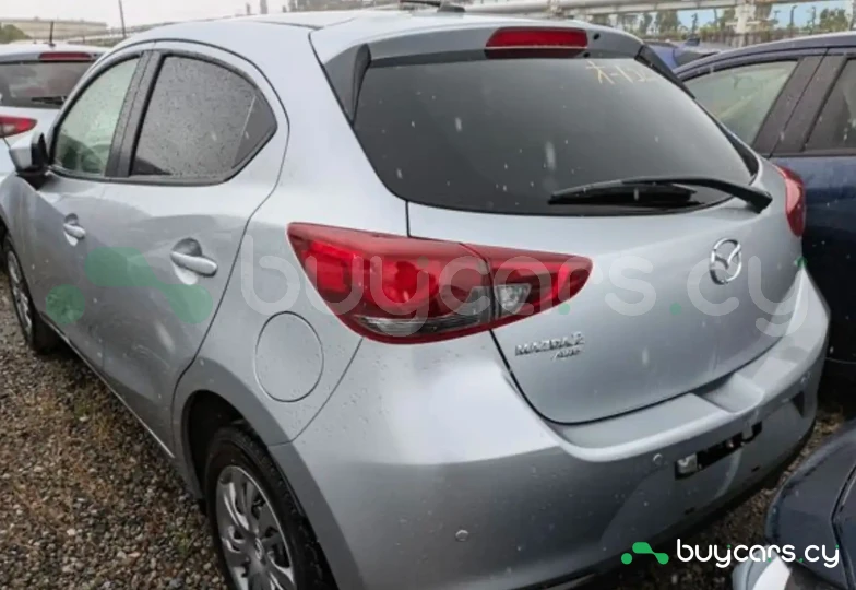 Mazda 2 Серый