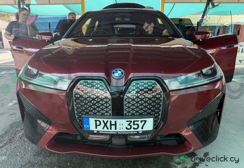 BMW iX Red
