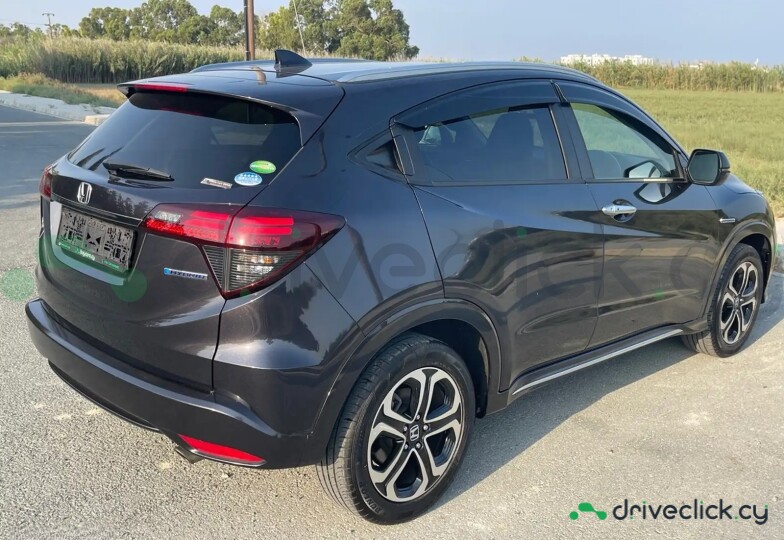 Honda Vezel Черный