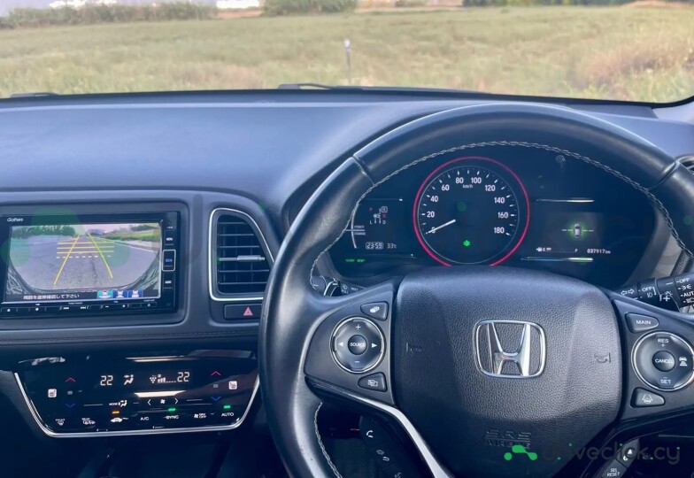 Honda Vezel Черный