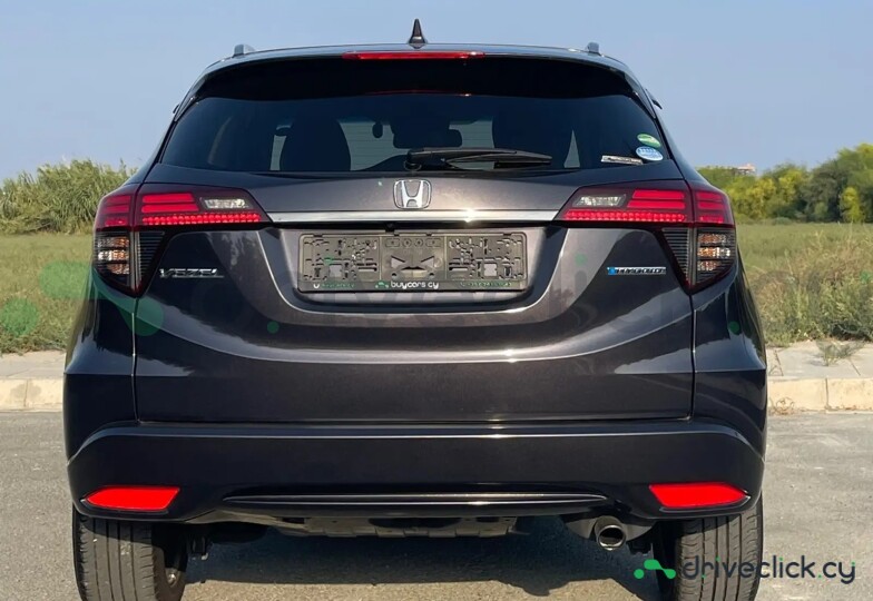 Honda Vezel Черный