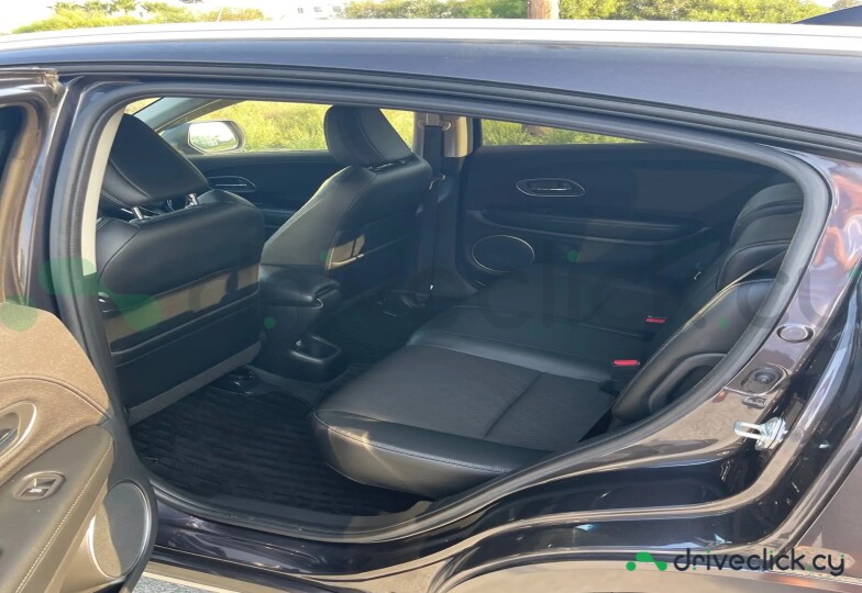 Honda Vezel Черный