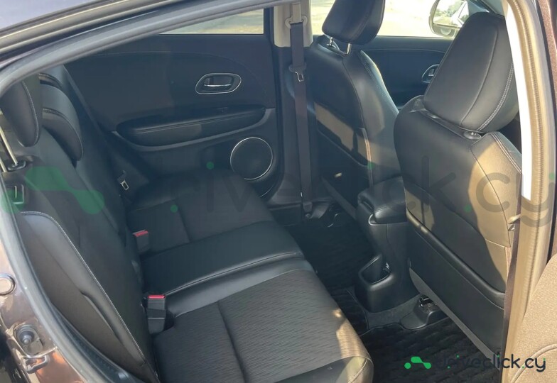 Honda Vezel Черный