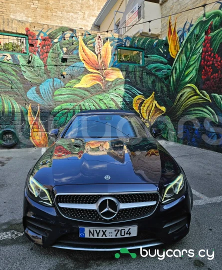 Mercedes E-class Blue