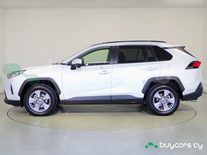 Toyota RAV4 Белый