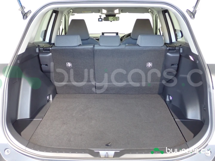 Toyota RAV4 Белый