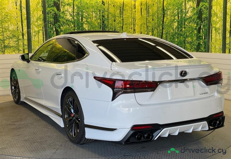 Lexus LS White