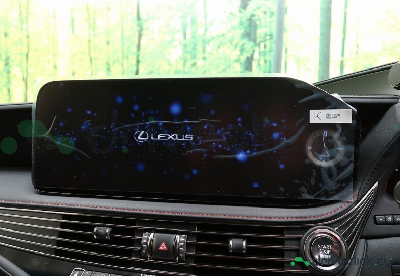 Lexus LS White