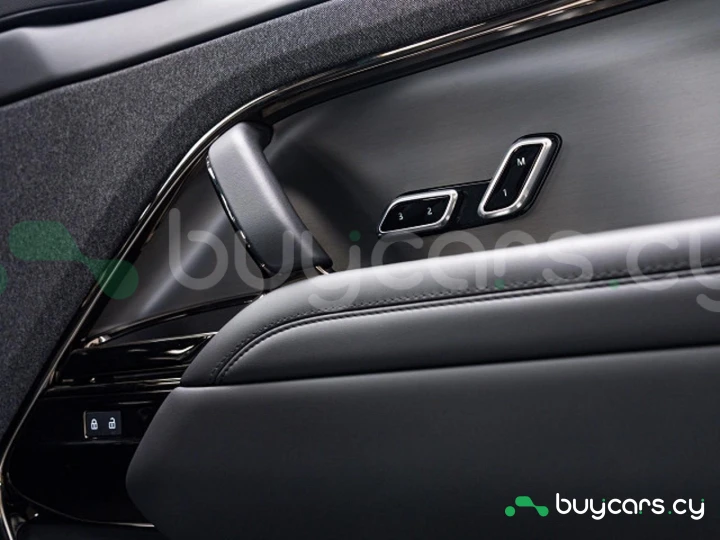 Land Rover Range Rover Sport White