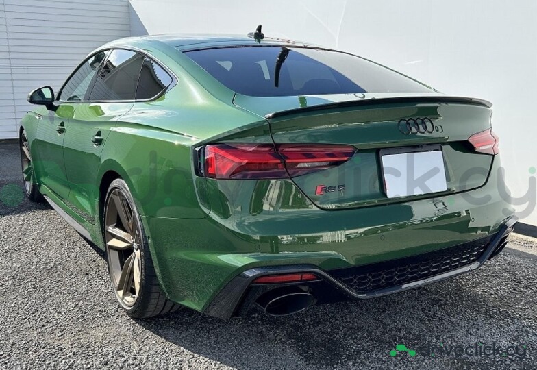 Audi RS5 Зеленый