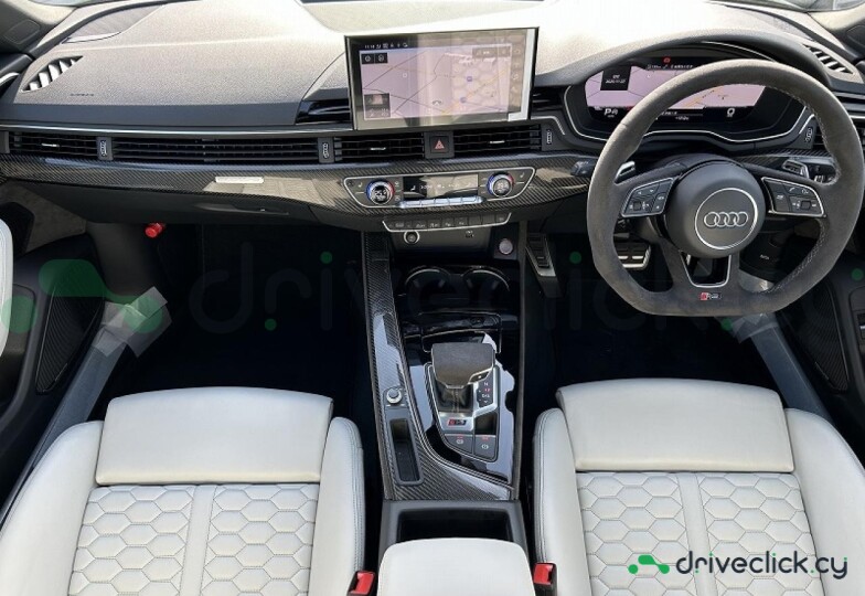 Audi RS5 Зеленый
