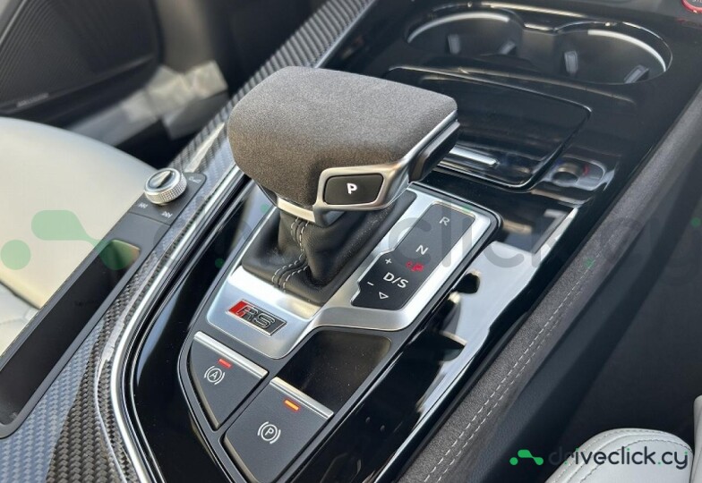 Audi RS5 Зеленый