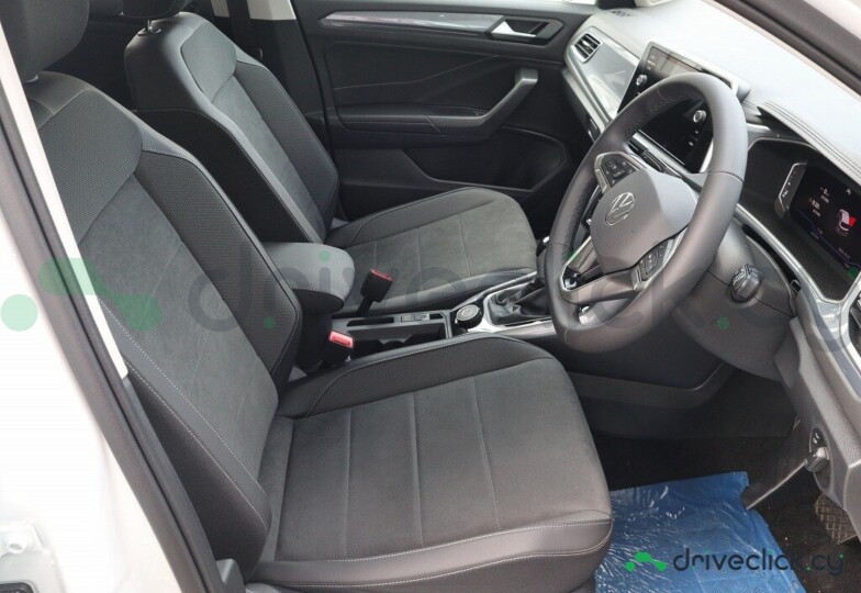 Volkswagen T-Roc White