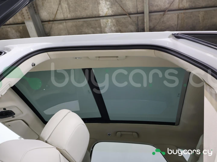 Bentley Bentayga Белый