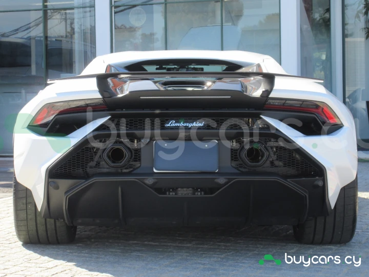 Lamborghini Huracan Белый