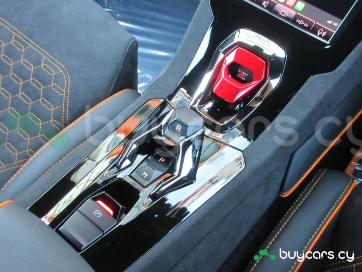 Lamborghini Huracan Белый