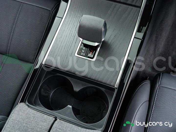 Land Rover Range Rover Velar Синий