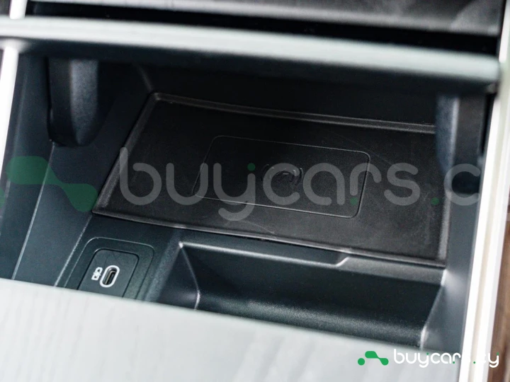 Land Rover Range Rover Velar Синий