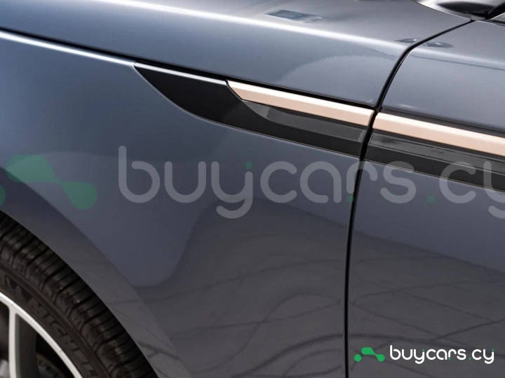Land Rover Range Rover Velar Синий