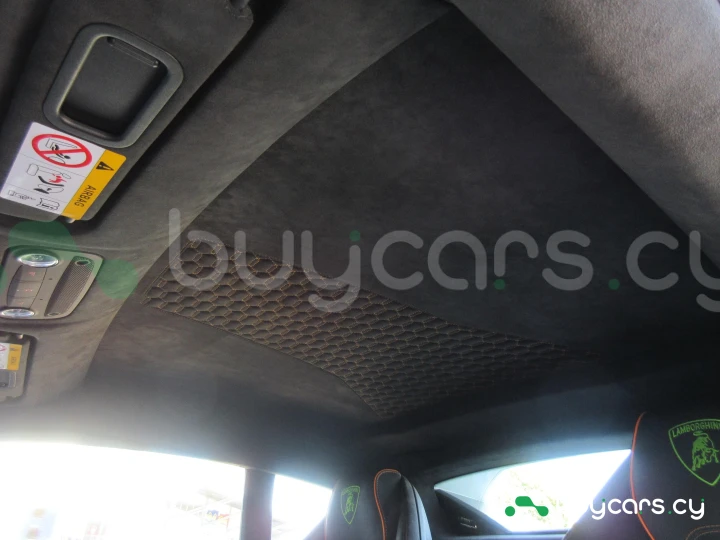 Lamborghini Huracan Белый