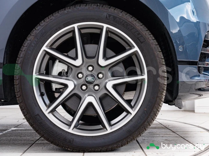 Land Rover Range Rover Velar Синий