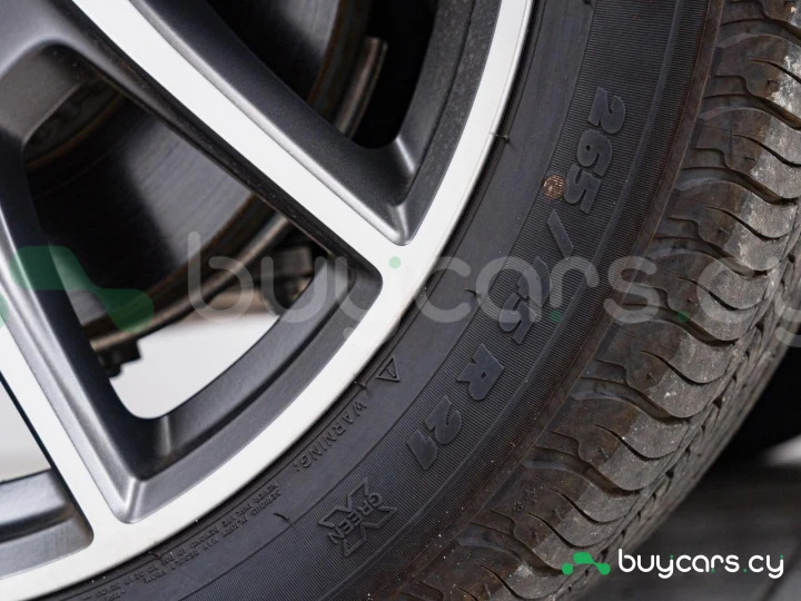 Land Rover Range Rover Velar Синий