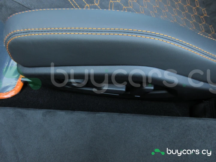 Lamborghini Huracan Белый