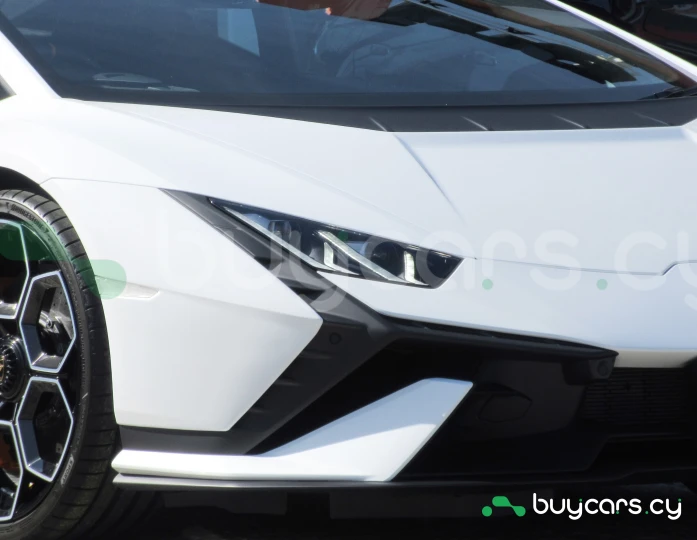 Lamborghini Huracan Белый