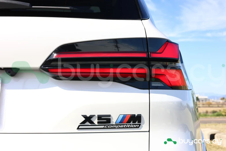 BMW X5 White