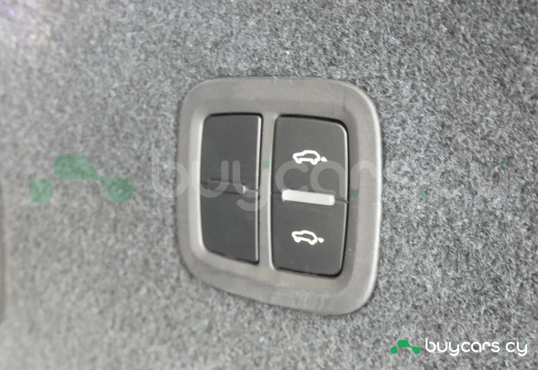 Porsche Cayenne Белый