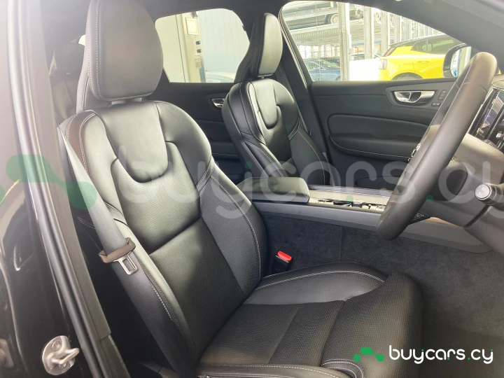 Volvo XC60 Черный