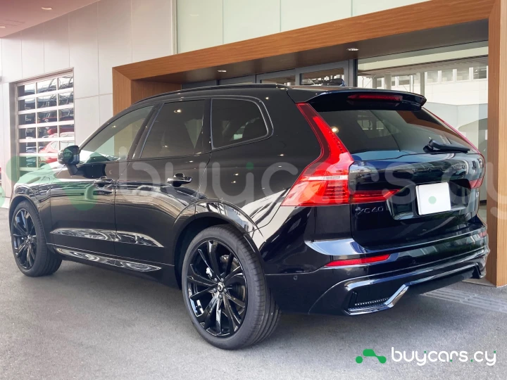 Volvo XC60 Черный