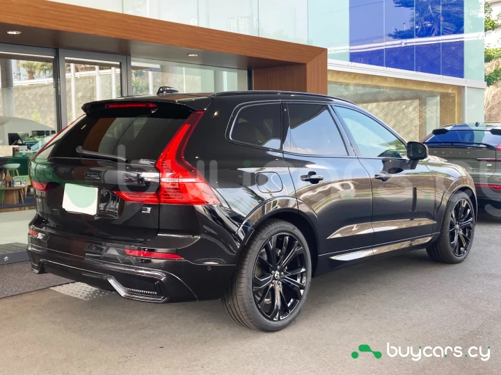 Volvo XC60 Черный