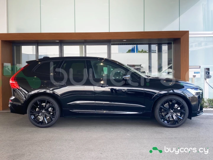 Volvo XC60 Черный
