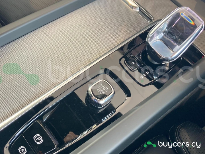 Volvo XC60 Черный