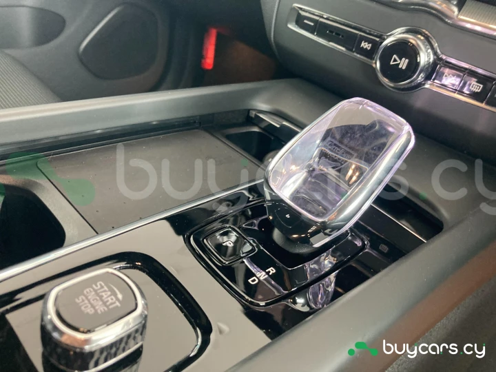 Volvo XC60 Черный