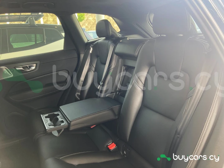 Volvo XC60 Черный