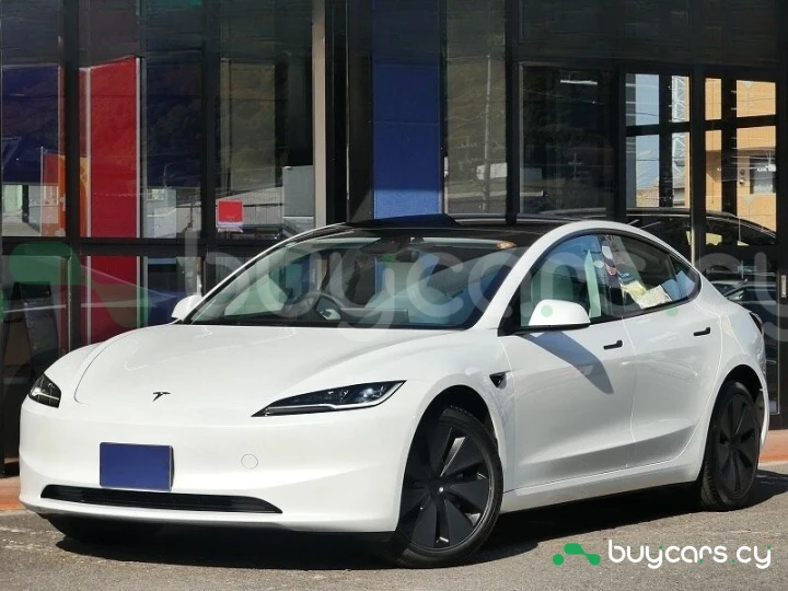 Tesla Model 3 White