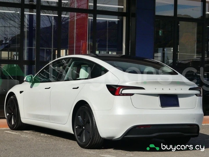 Tesla Model 3 White