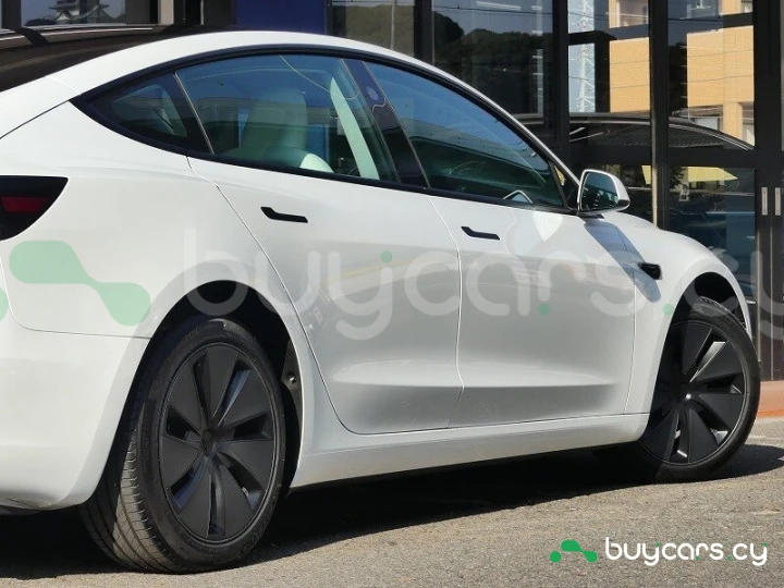 Tesla Model 3 White