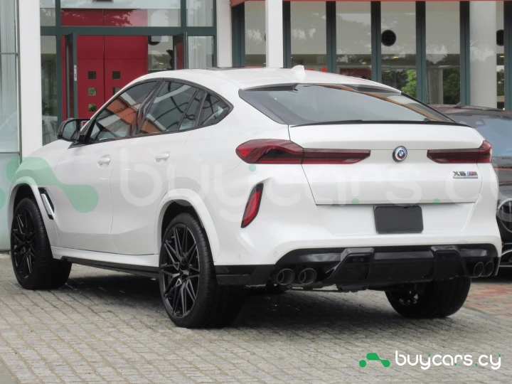 BMW X6 M Белый