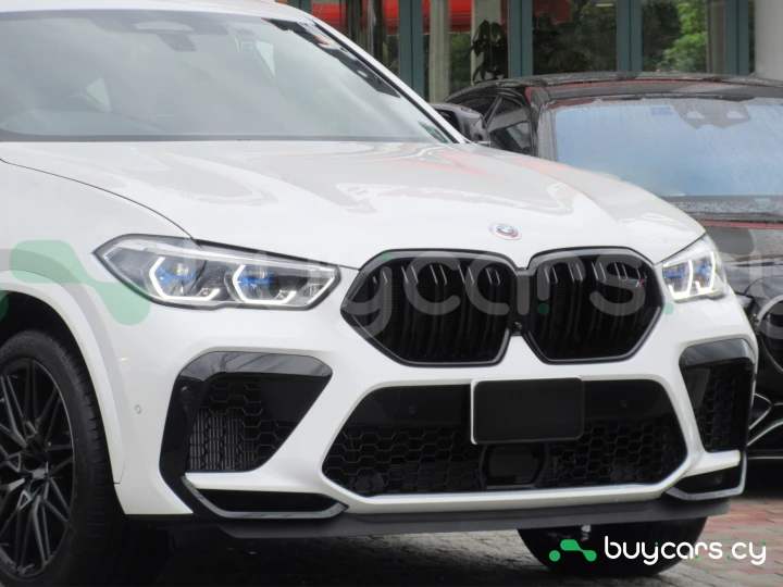 BMW X6 M Белый
